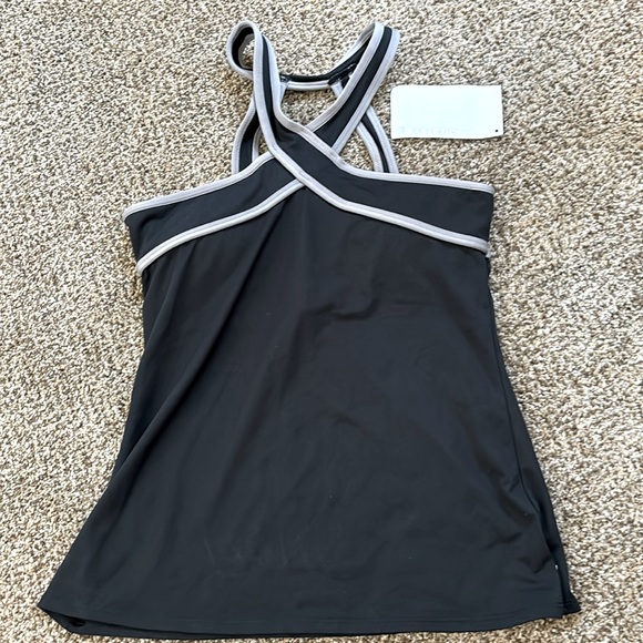 Fabletics WorkOut Tank - Picture 1 of 3